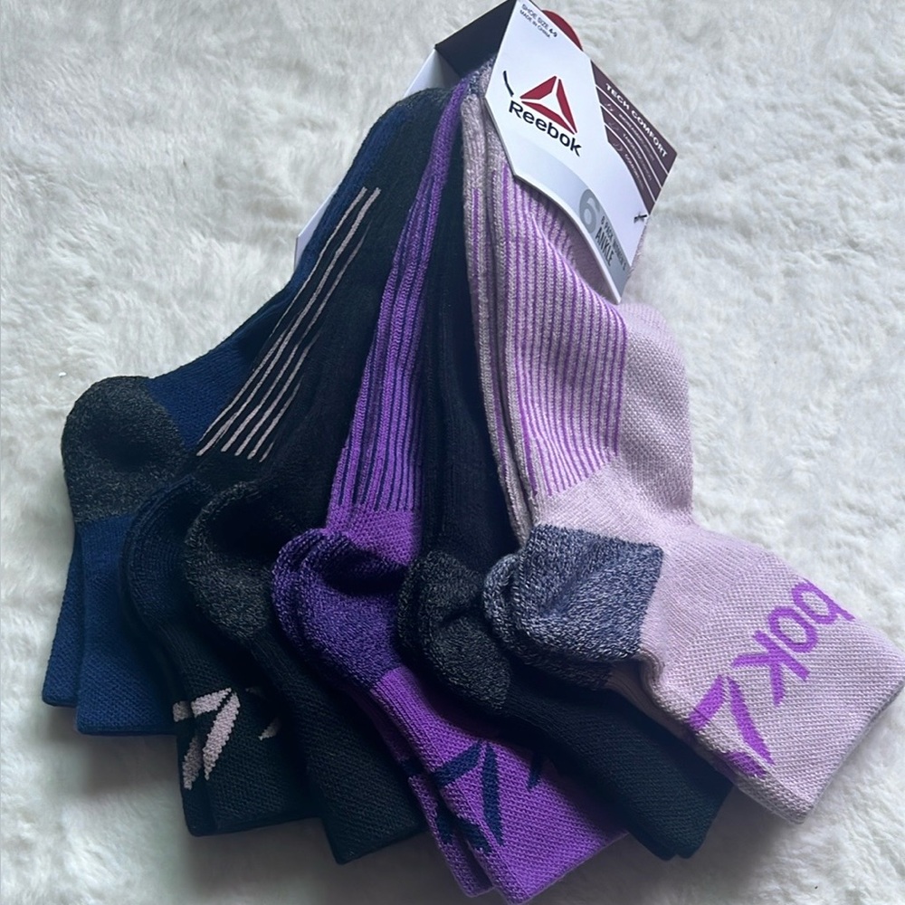 New Reebok Socks - Picture 3 of 3